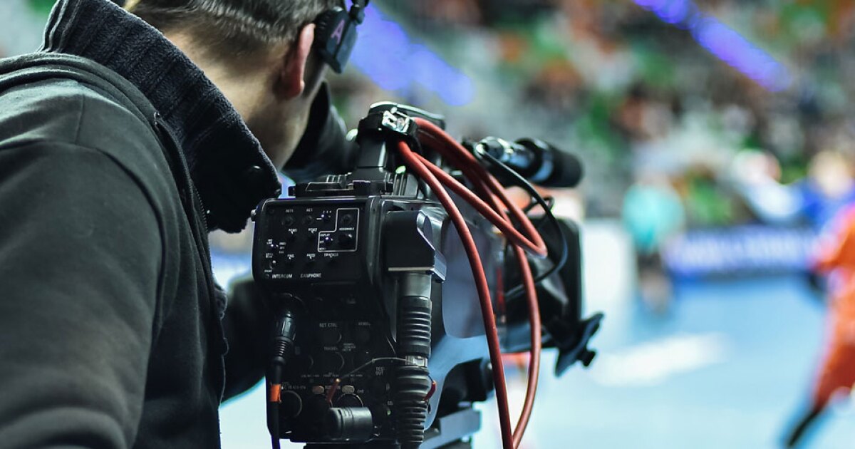 Get Closer to the Action with Insider Knowledge on Sports Broadcasts